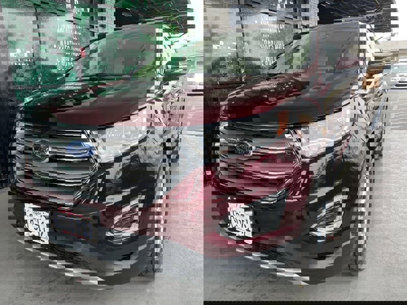 Used 2018 Ford Edge SEL w/ Equipment Group 201A image 3