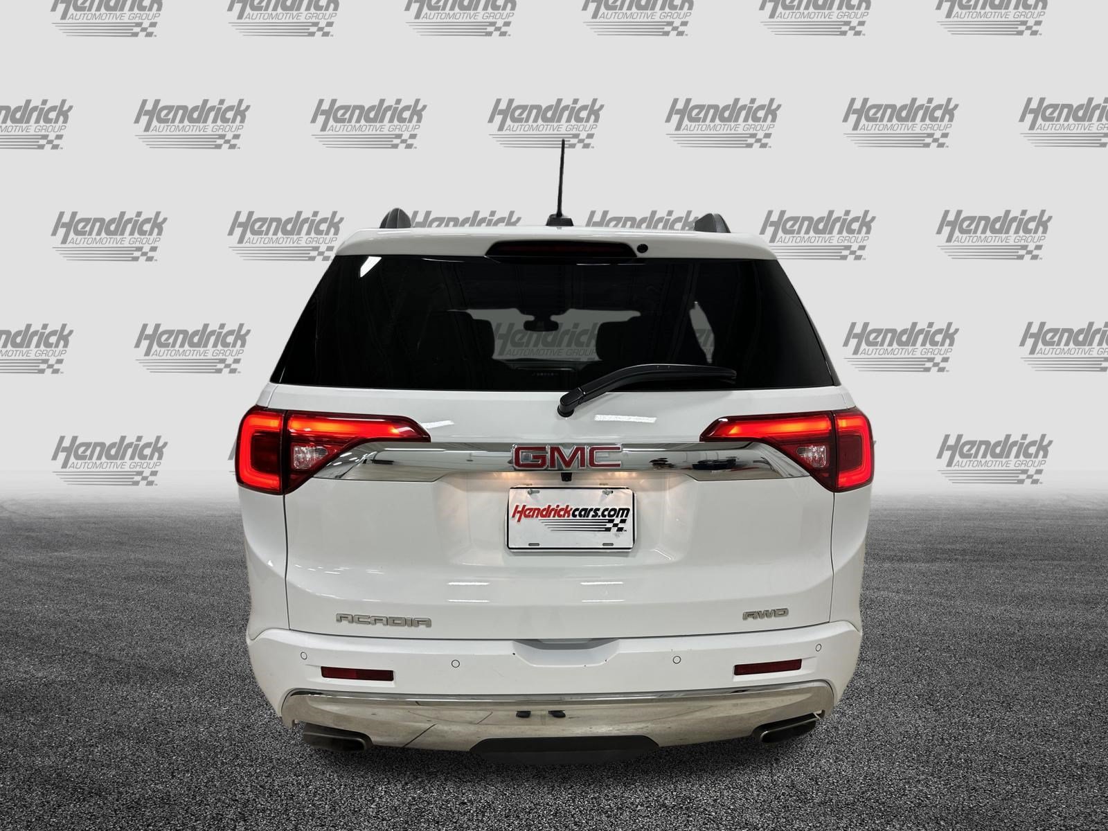 Used 2019 GMC Acadia Denali w/ Technology Package AWD/4WD image 9