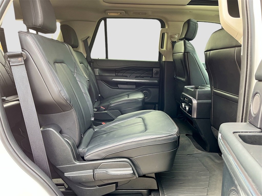 Used 2021 Ford Expedition Platinum image 29
