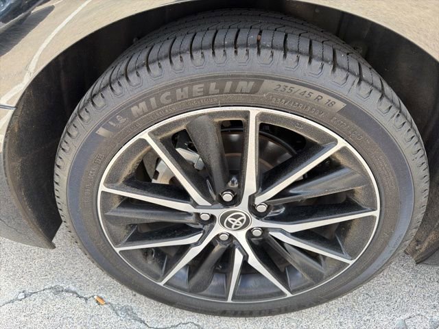 Used 2023 Toyota Camry SE w/ Convenience Package FWD image 21