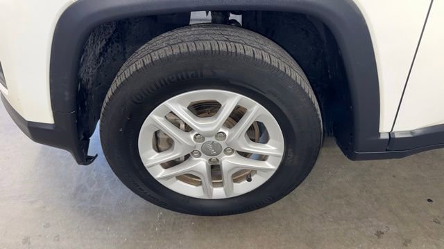 Used 2018 Jeep Compass Sport FWD image 11
