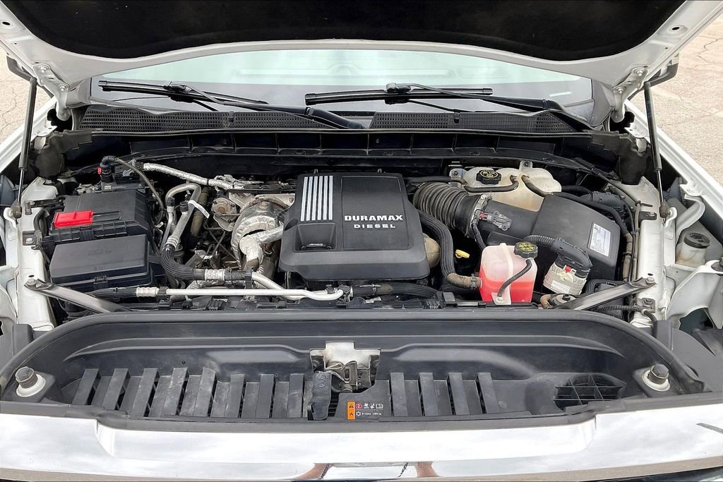 Used 2021 GMC Sierra 1500 SLE w/ Driver Alert Package II AWD/4WD image 9