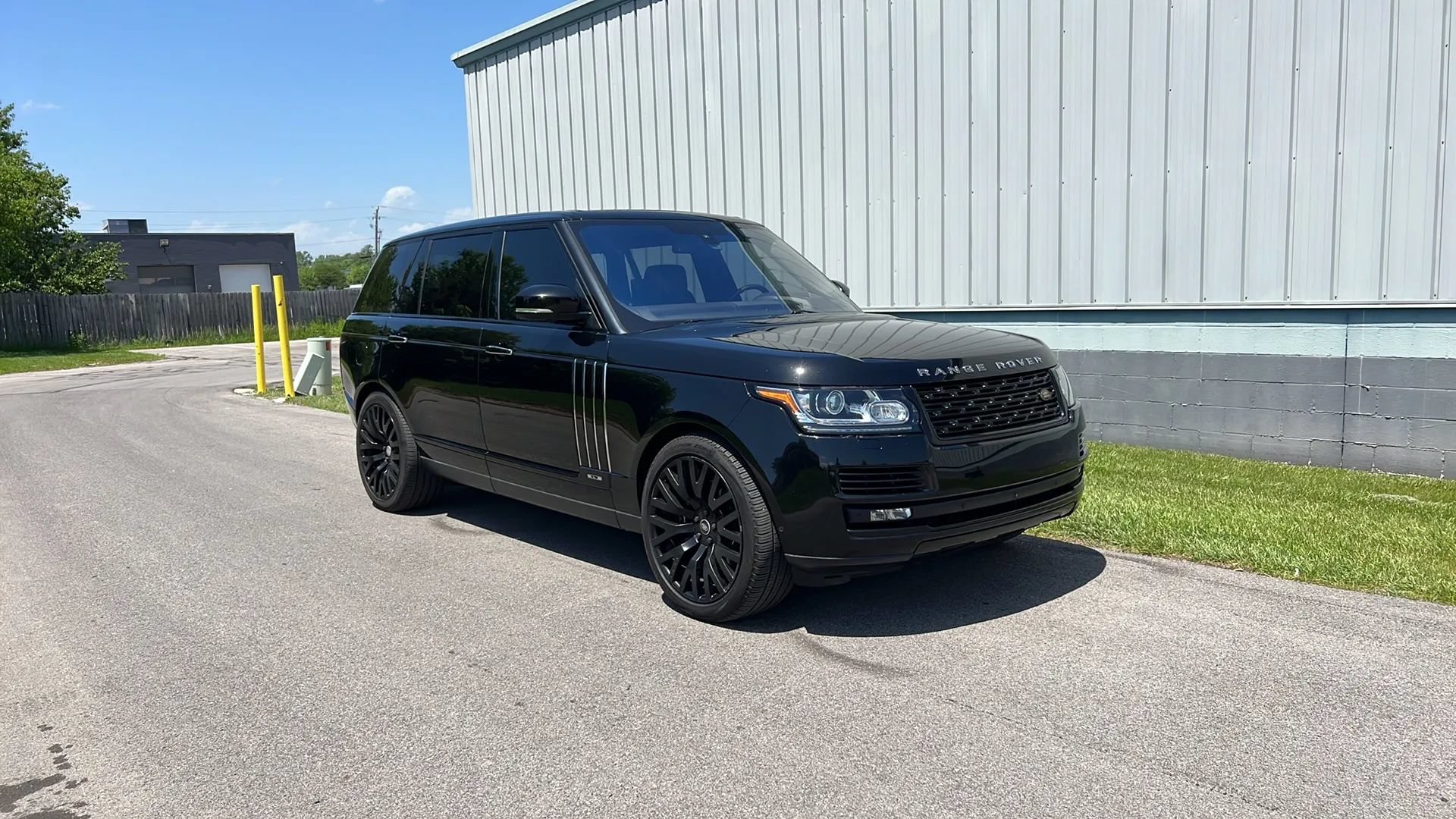 Used 2016 Land Rover Range Rover LWB SV Autobiography AWD/4WD image 2