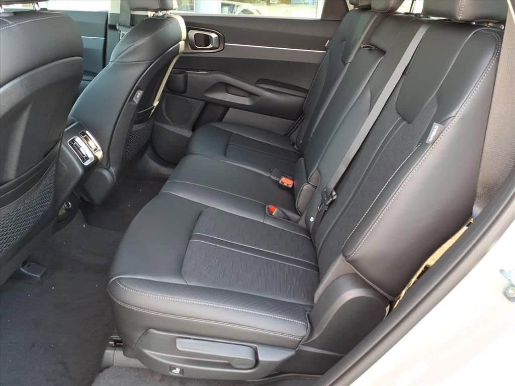 New 2026 Kia Sorento S AWD/4WD image 10