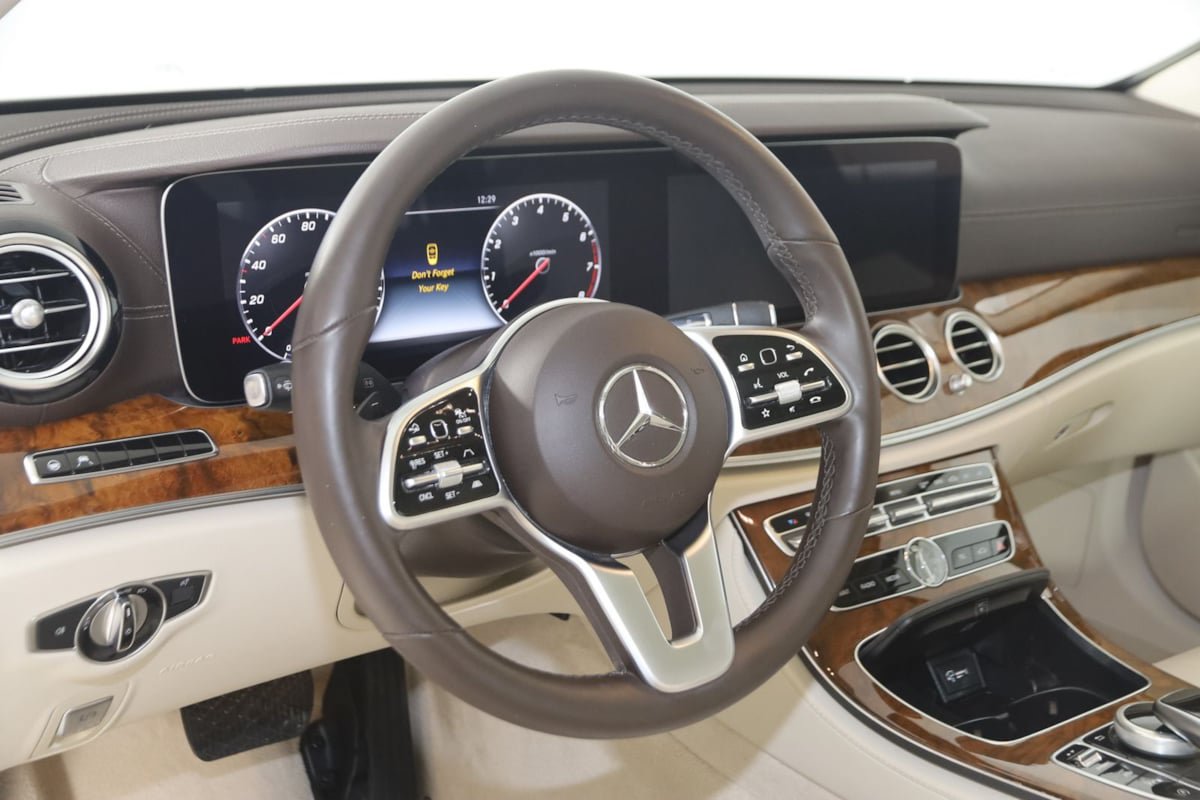 Used 2020 Mercedes-Benz E 450 4MATIC Wagon w/ Premium Package image 6