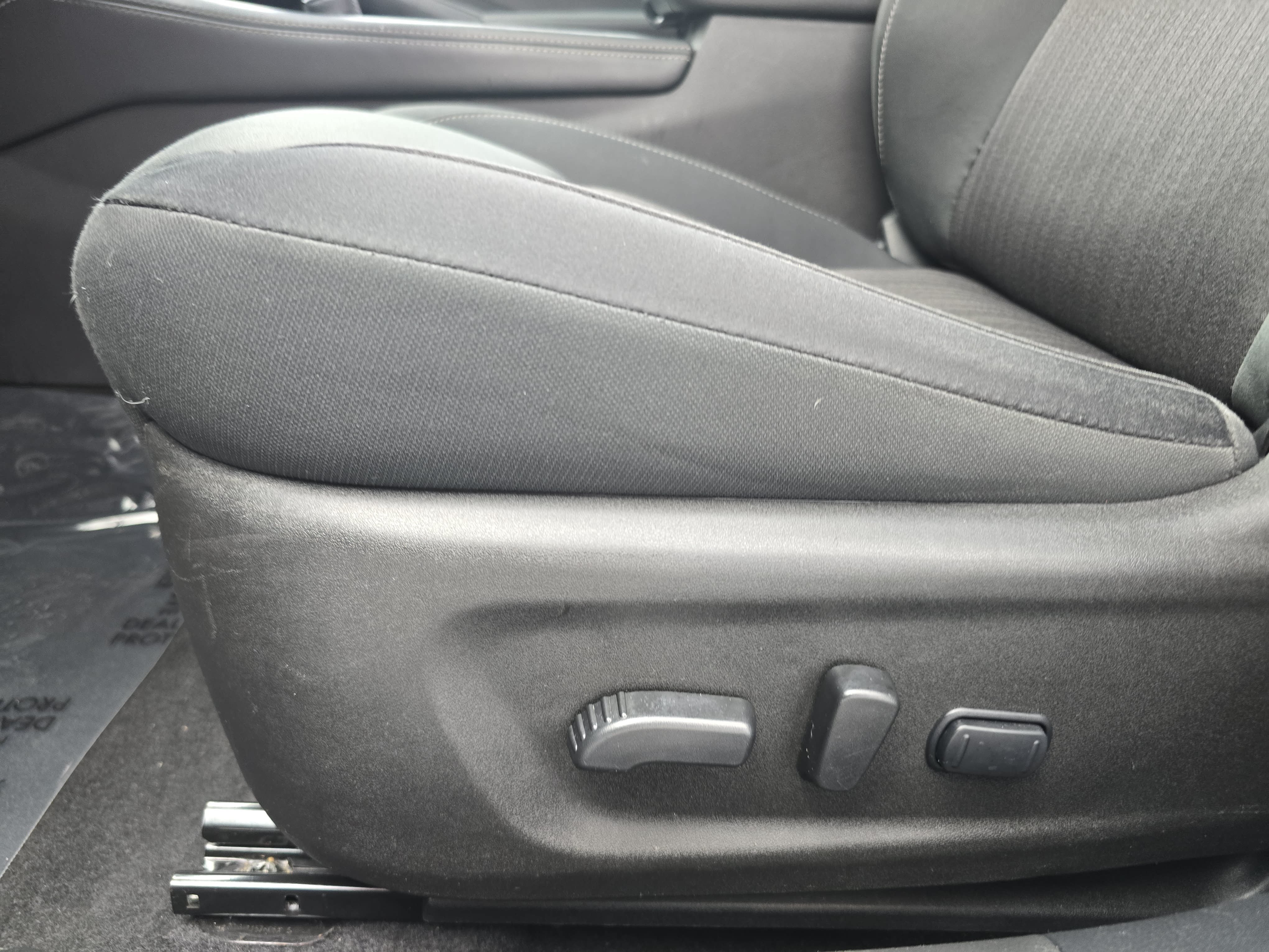 Used 2024 Nissan Altima 2.5 SV w/ SV Premium Package FWD image 28