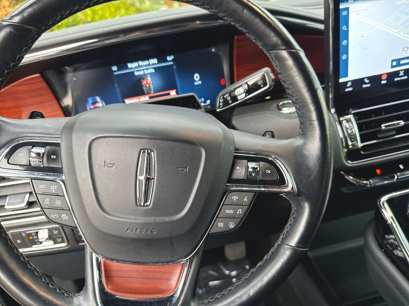 Used 2022 Lincoln Navigator L Reserve AWD/4WD image 23