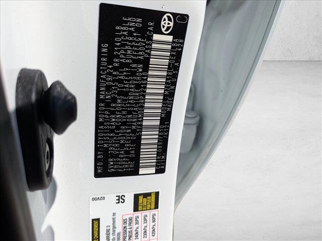 Used 2024 Toyota Corolla LE image 16