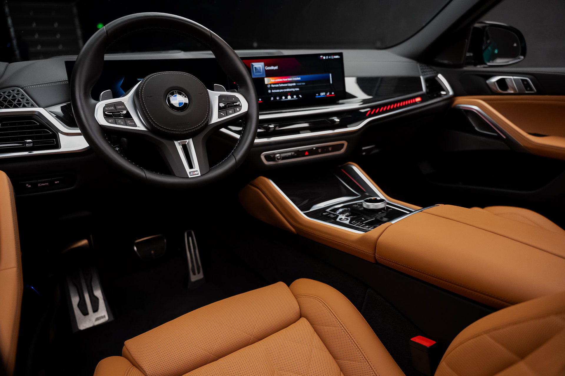 Used 2026 BMW X6 M60i AWD/4WD image 2
