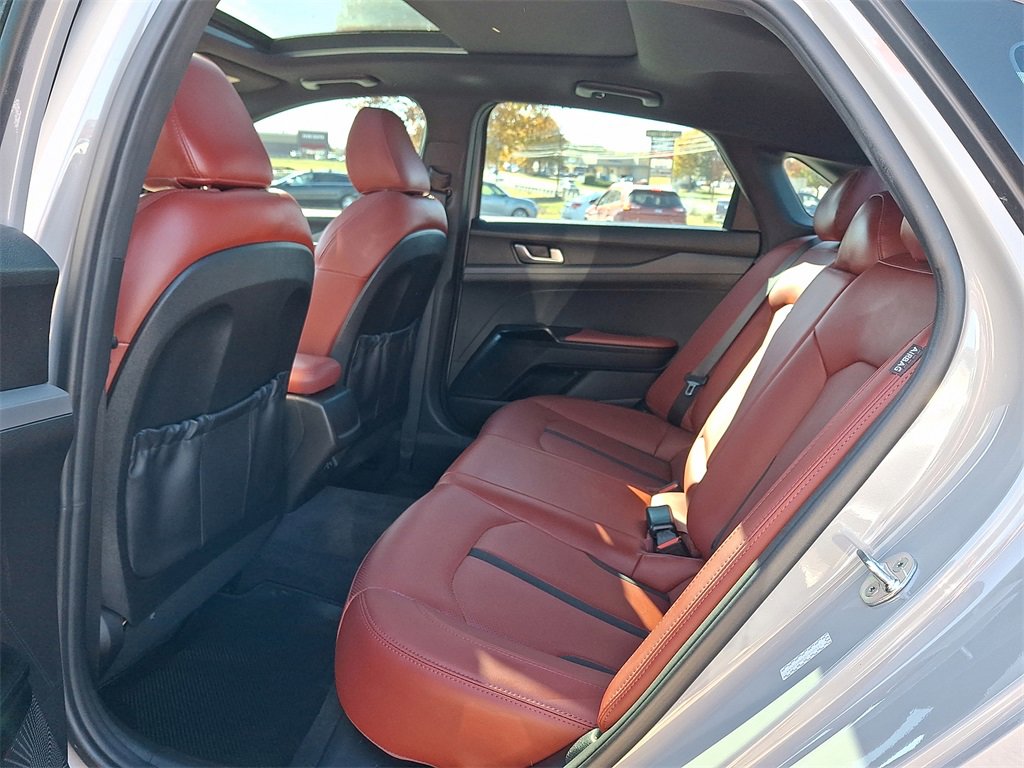 Used 2022 Kia K5 GT-Line w/ GT-Line Awd Premium Package image 12