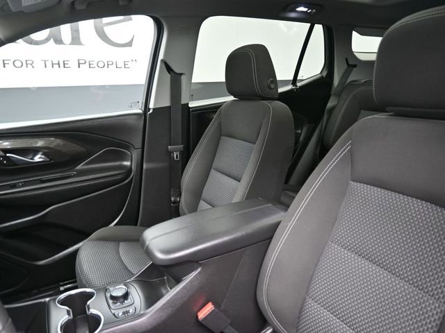Used 2023 GMC Terrain SLE w/ Driver Convenience Package image 16