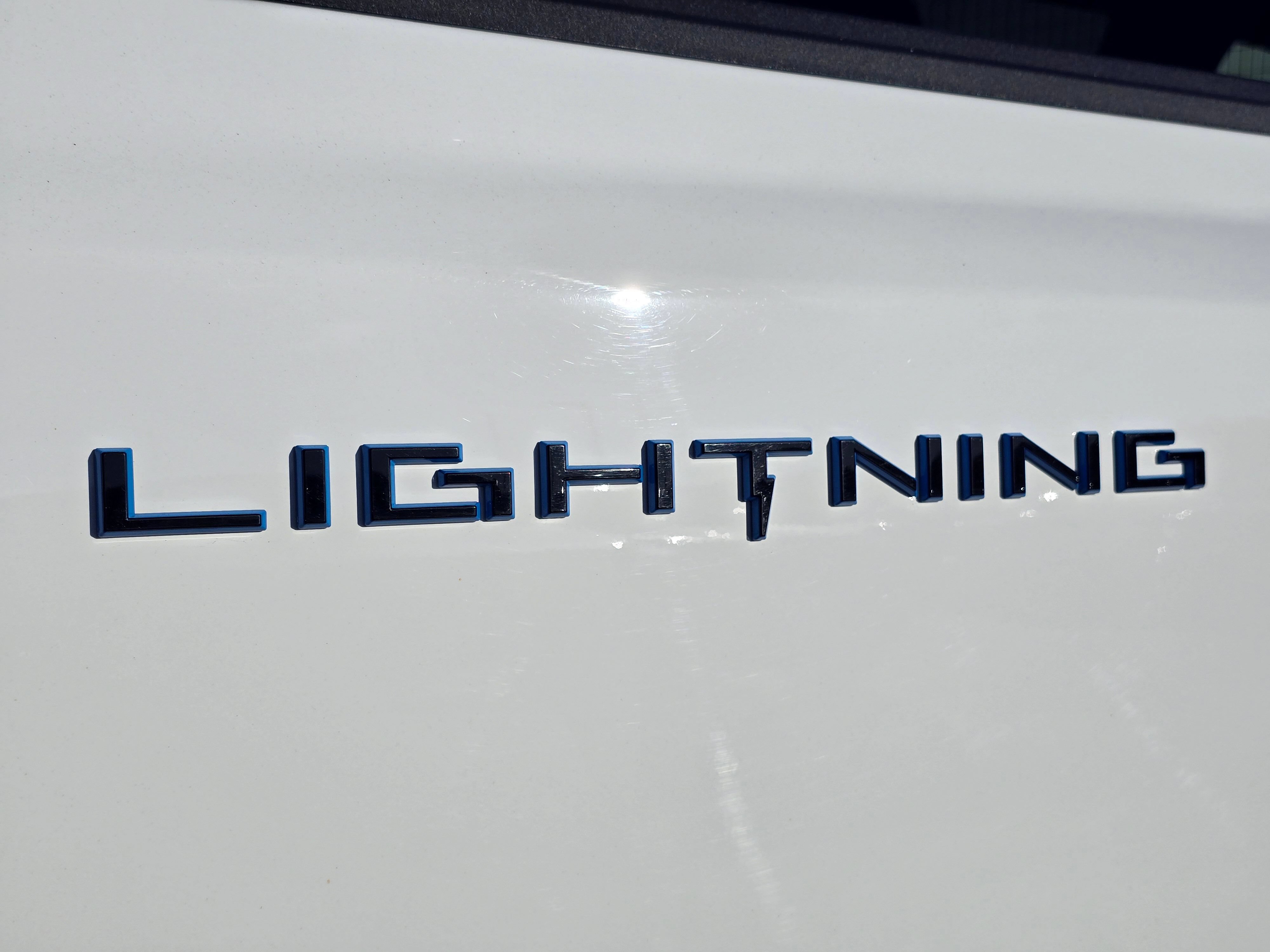 Used 2024 Ford F150 Lightning XLT w/ Max Trailer Tow Package AWD/4WD image 17