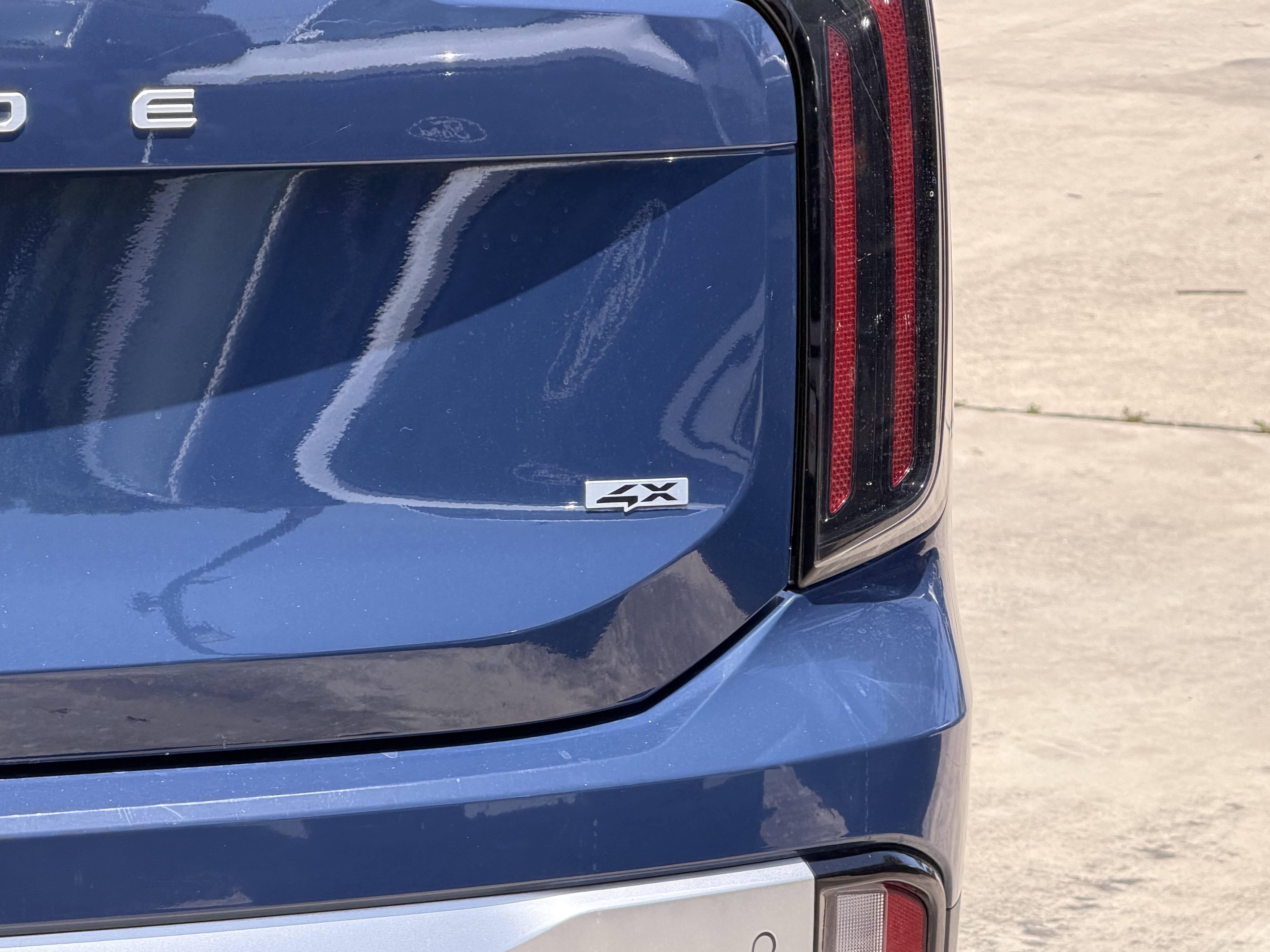 Used 2024 Kia Telluride SX Prestige AWD/4WD image 7