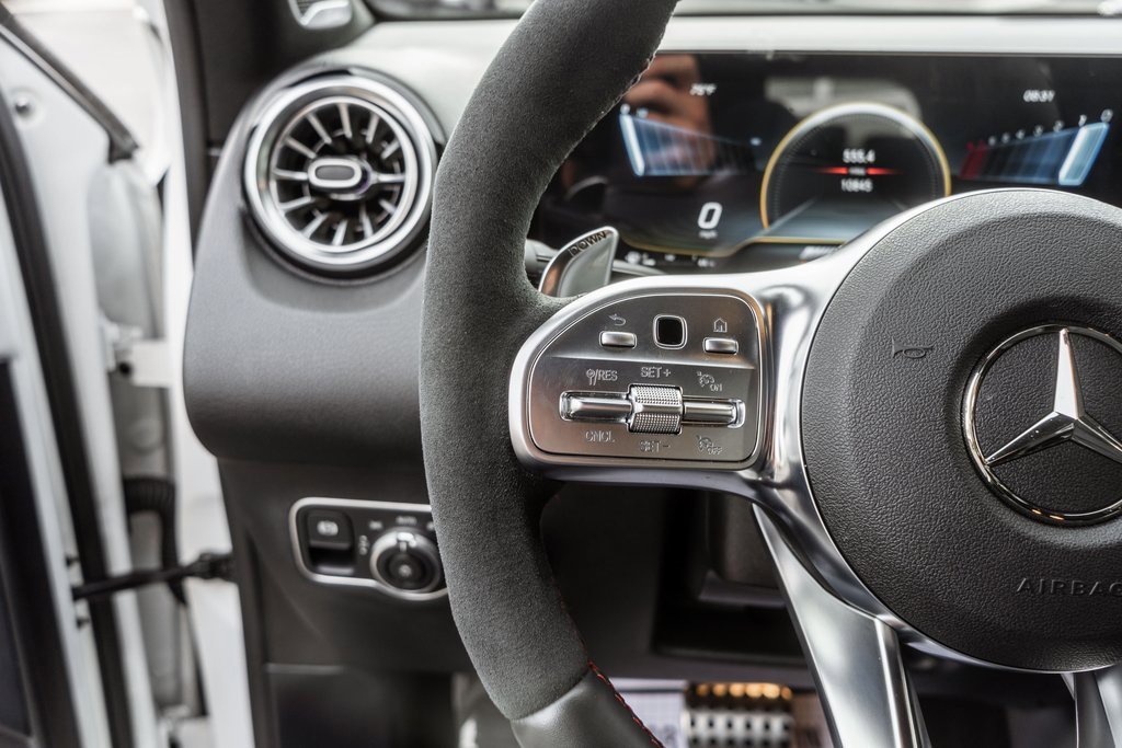 Used 2023 Mercedes-Benz GLB 35 AMG GLB 35 AMGﾮ w/ Premium Package image 20