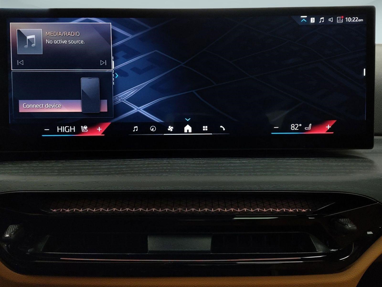 New 2026 BMW 330i xDrive Sedan w/ Premium Package image 21