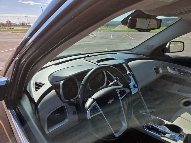 Used 2016 Chevrolet Equinox LTZ w/ Enhanced Convenience Package AWD/4WD image 11