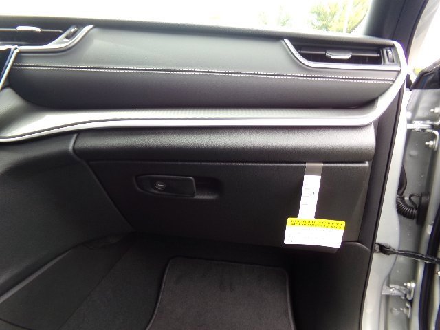 New 2024 Jeep Grand Cherokee L Laredo w/ Trailer Tow Package image 30