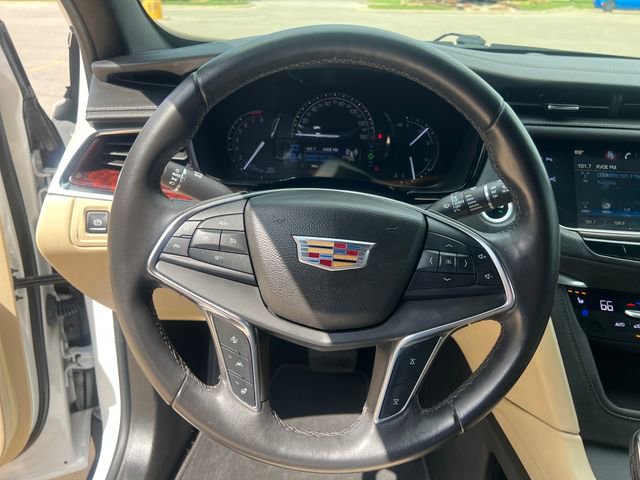 Used 2017 Cadillac XT5 Premium Luxury w/ Driver Assist Package image 14