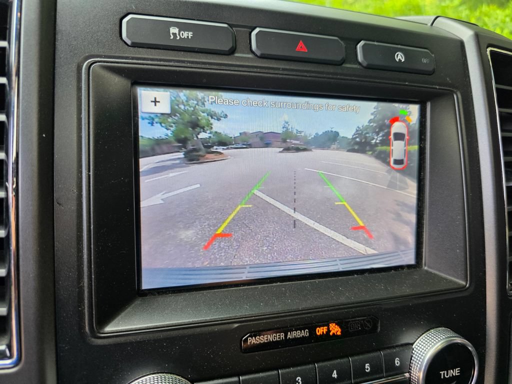 Used 2019 Ford Expedition Limited RWD image 21