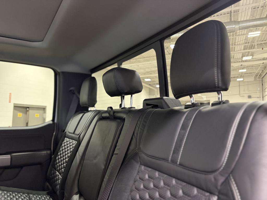 New 2026 Ford F250 Lariat w/ Black Appearance Package image 23