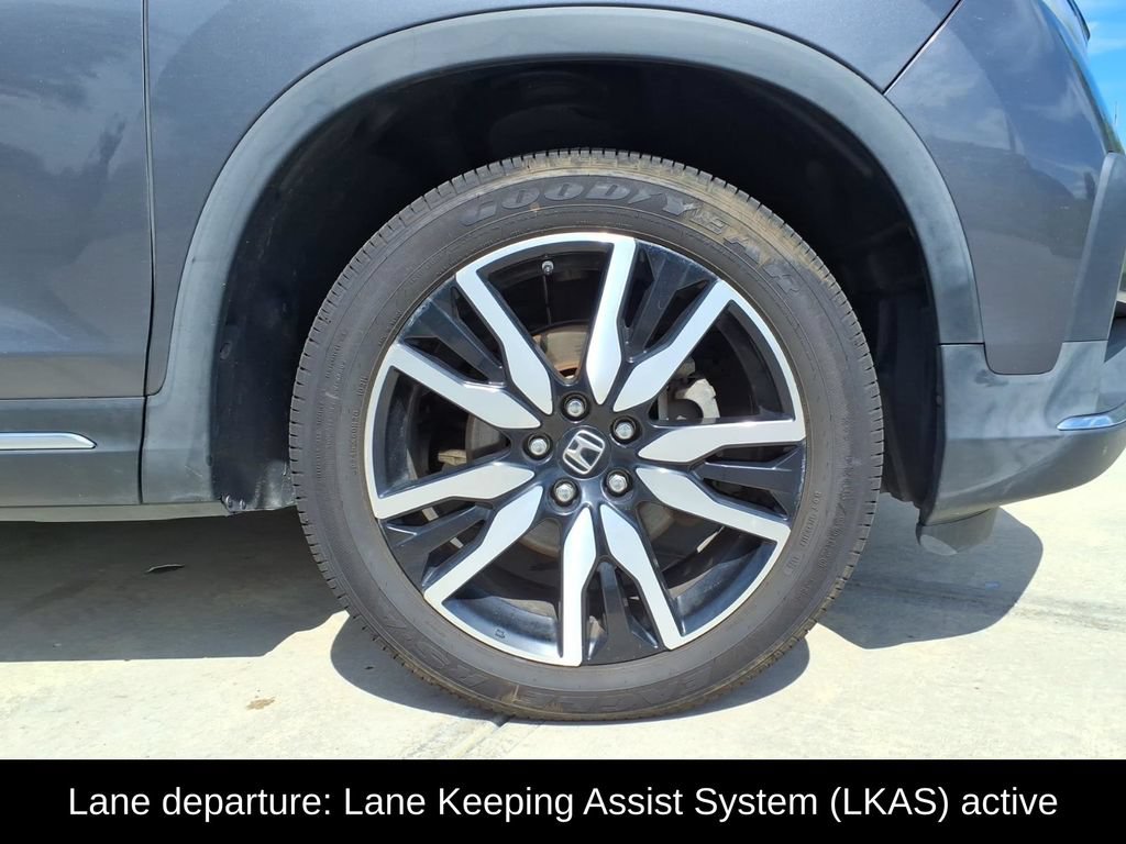 Used 2019 Honda Pilot Touring image 9