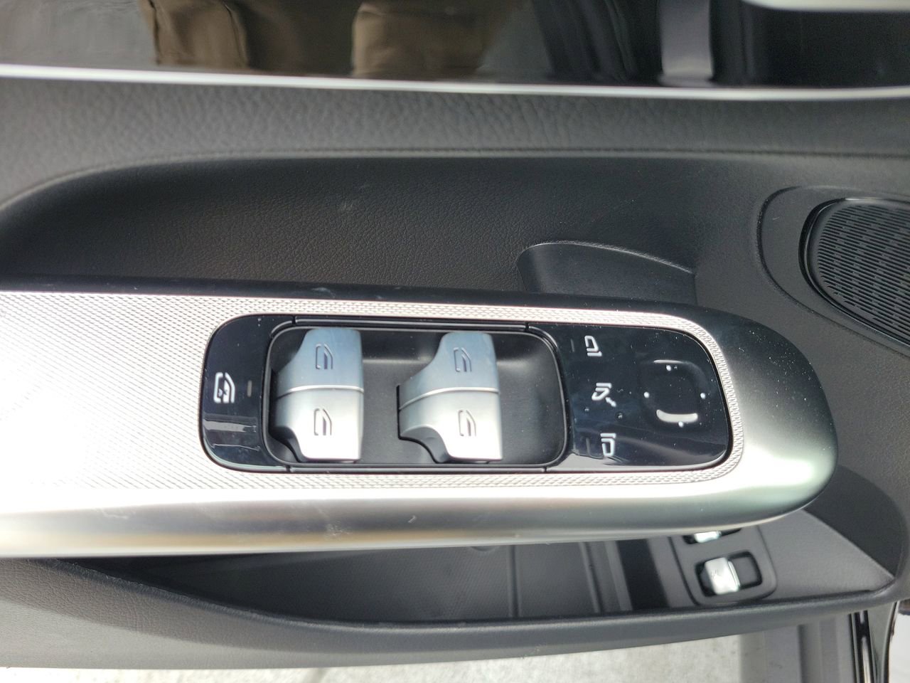 New 2026 Mercedes-Benz GLC 350e 4MATIC image 19