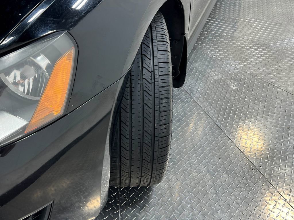 Used 2015 Volkswagen Passat TDI SE image 35