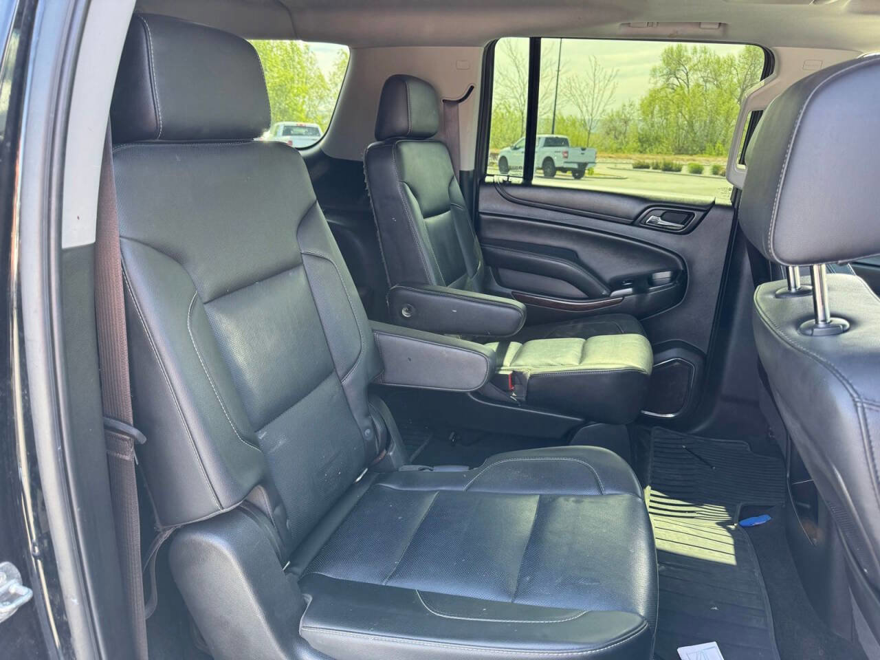 Used 2016 GMC Yukon XL SLT w/ Open Road Package AWD/4WD image 19