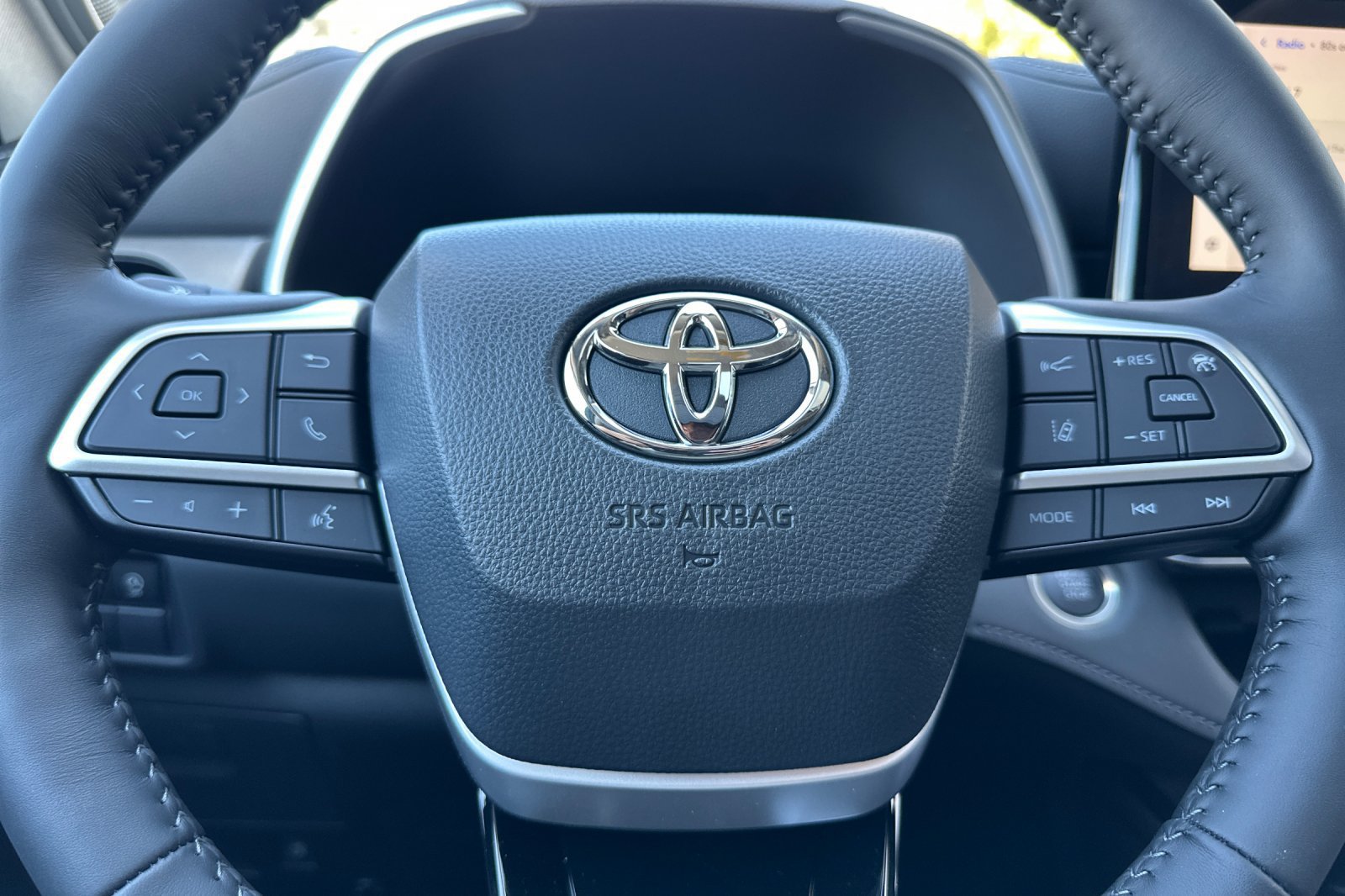 New 2026 Toyota Highlander Limited AWD/4WD image 26
