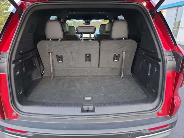 Used 2025 Chevrolet Traverse LT image 22