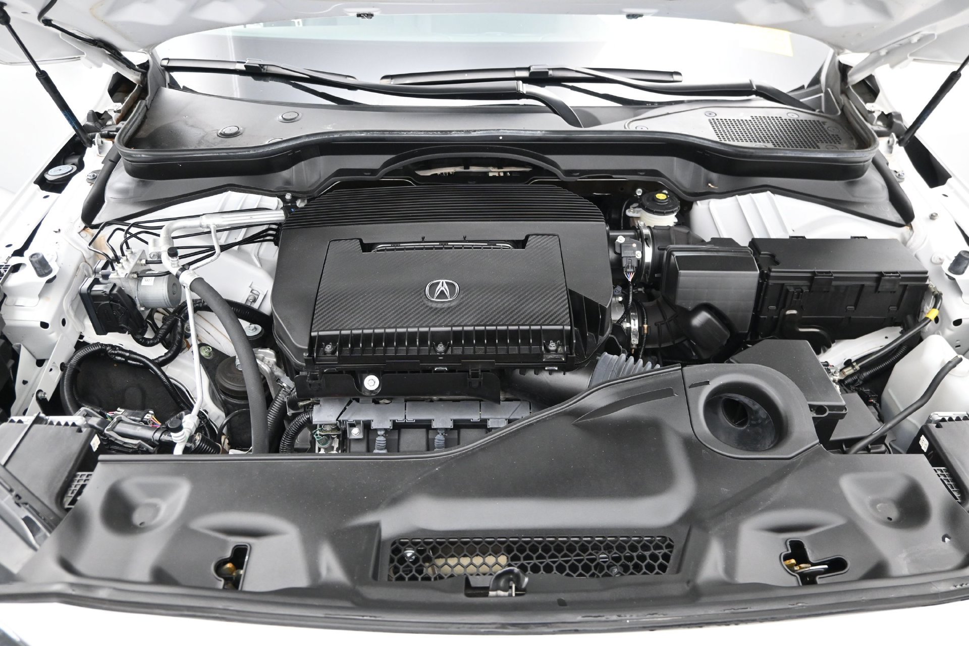 Used 2024 Acura MDX FWD image 17