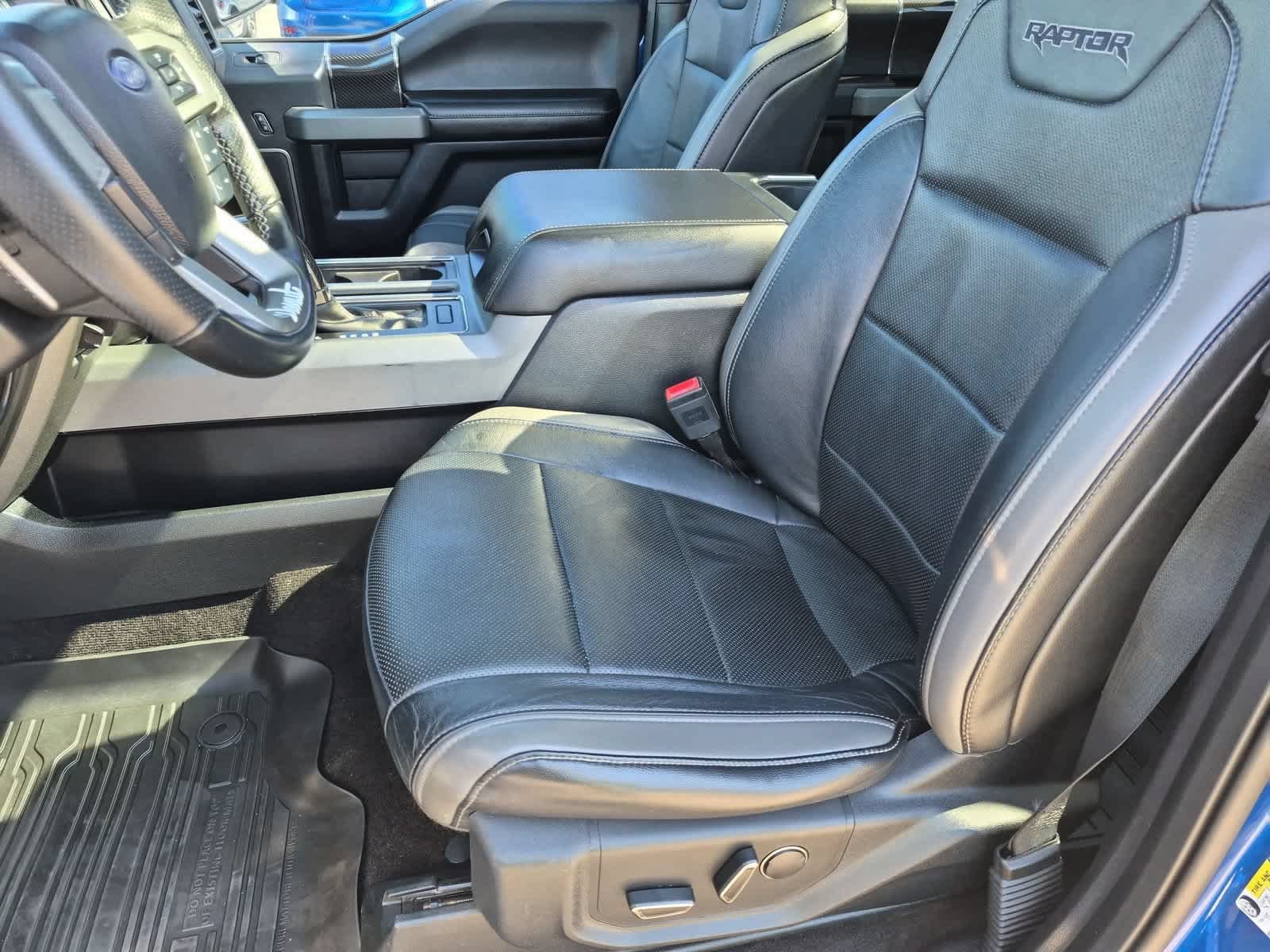 Used 2018 Ford F150 Raptor w/ Equipment Group 802A Luxury AWD/4WD image 16