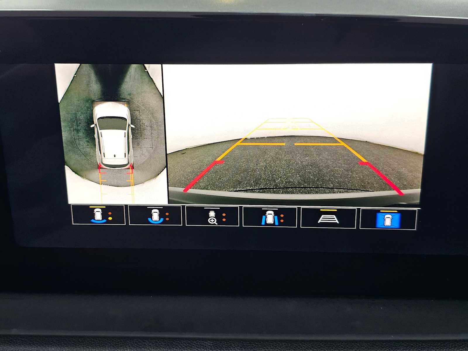 Used 2024 Buick Encore GX Preferred image 26