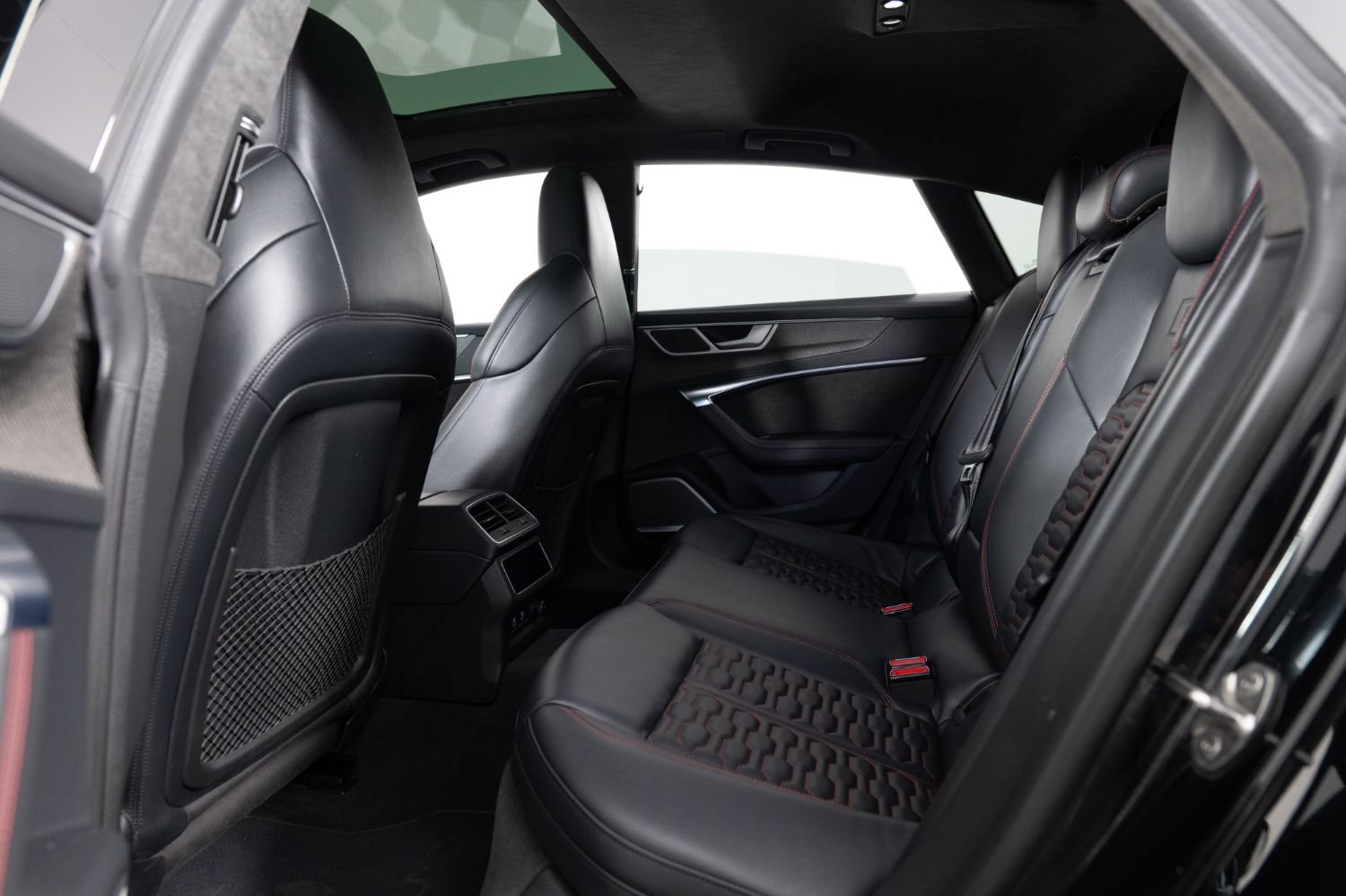 Used 2021 Audi RS 7 Sportback w/ Carbon Optic Package image 18