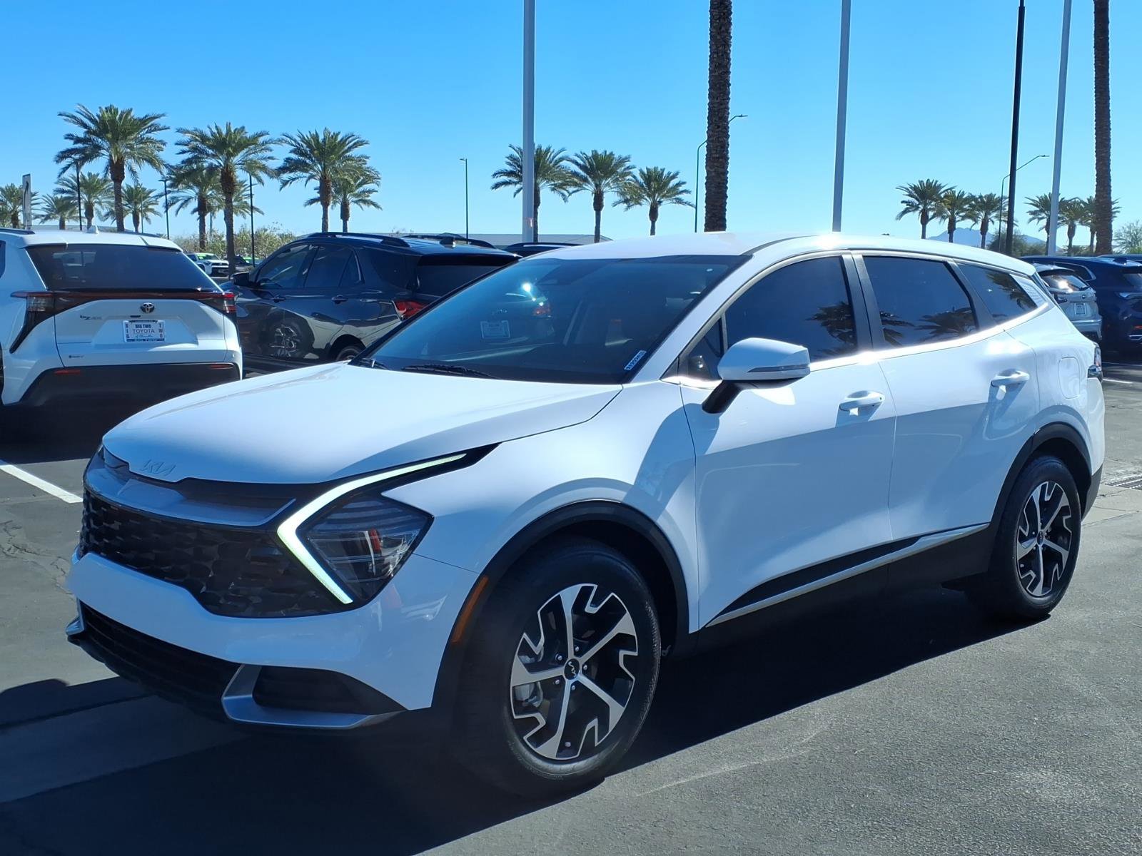 Used 2025 Kia Sportage EX image 10