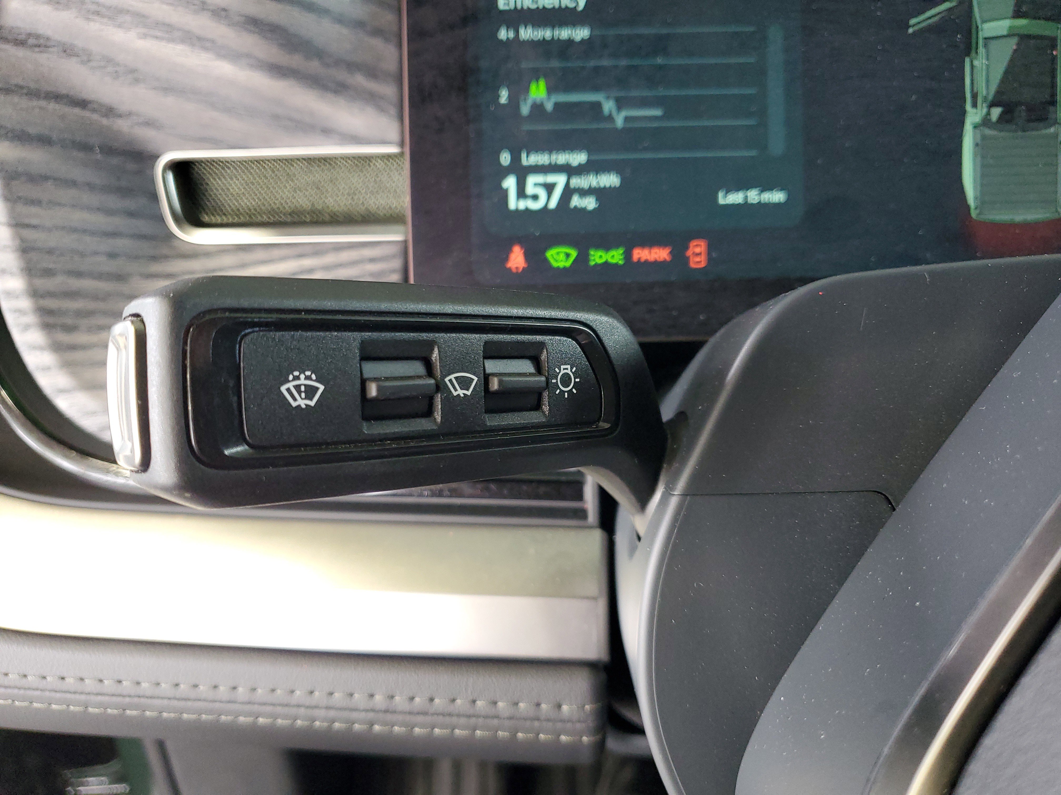 Used 2023 Rivian R1T Adventure image 26