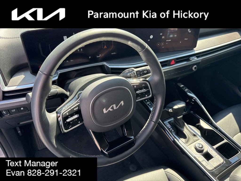 Used 2025 Kia Sorento SX FWD image 24