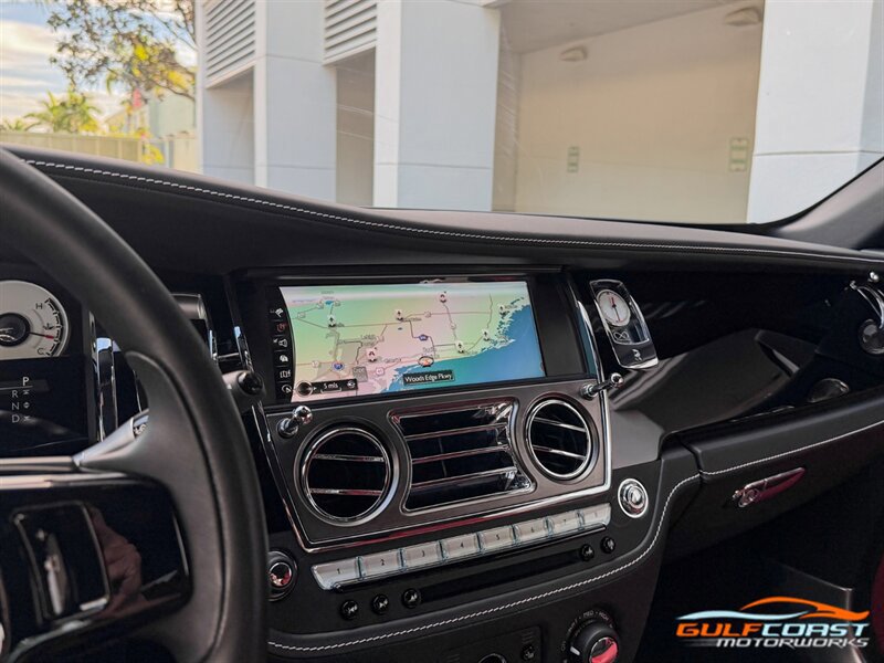 Used 2018 Rolls-Royce Wraith RWD image 15