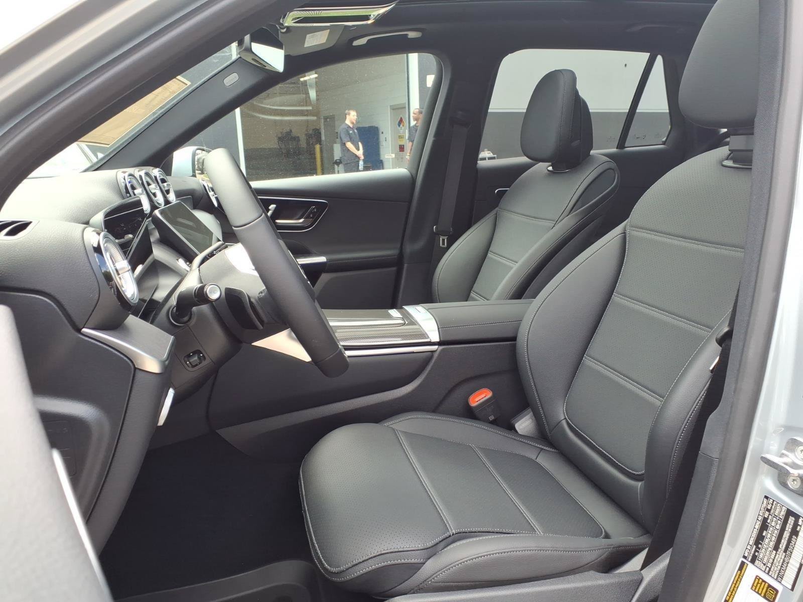 New 2026 Mercedes-Benz GLC 300 4MATIC image 13