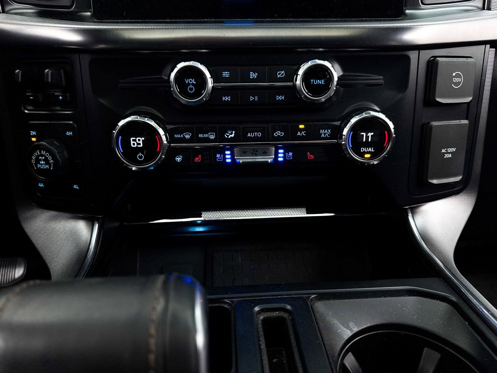 Used 2021 Ford F150 Platinum w/ Equipment Group 701A High image 26