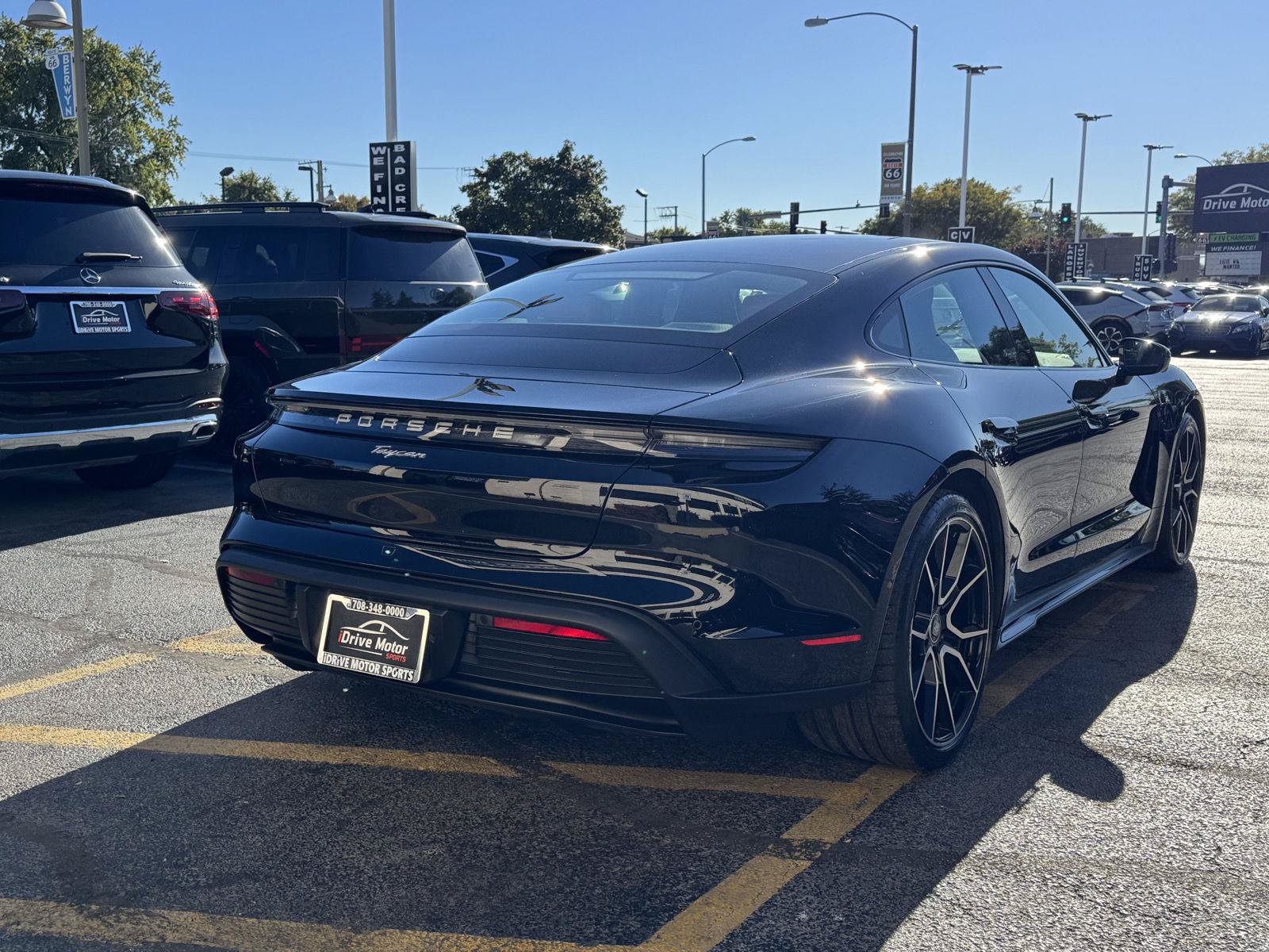 Used 2023 Porsche Taycan RWD image 11