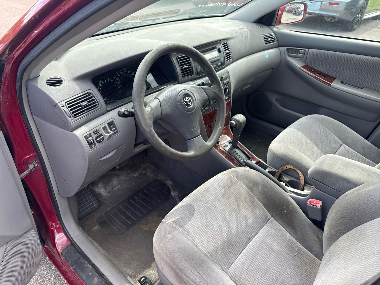 Used 2005 Toyota Corolla CE FWD image 9