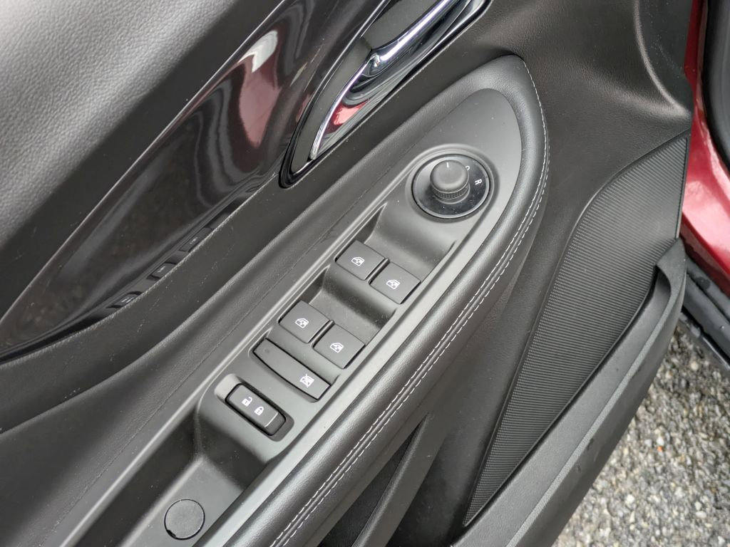 Certified 2022 Buick Encore Preferred w/ Safety Package image 10