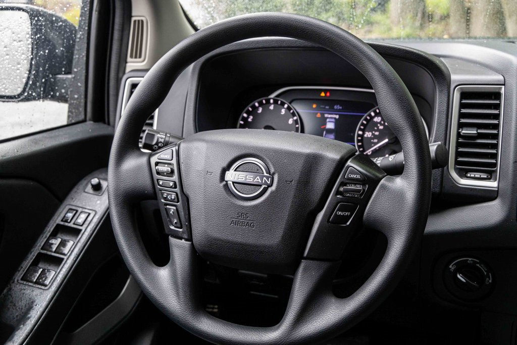 Certified 2024 Nissan Frontier SV w/ Tow Package image 9