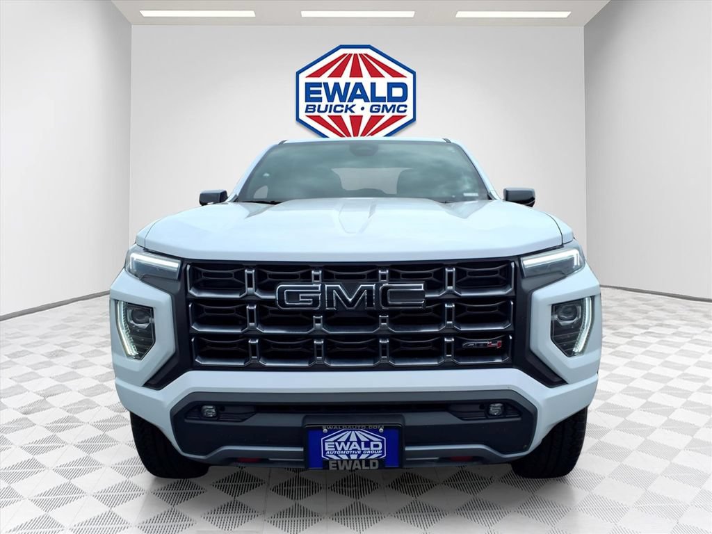 Certified 2026 GMC Canyon AT4 w/ AT4 Premium Package AWD/4WD image 5