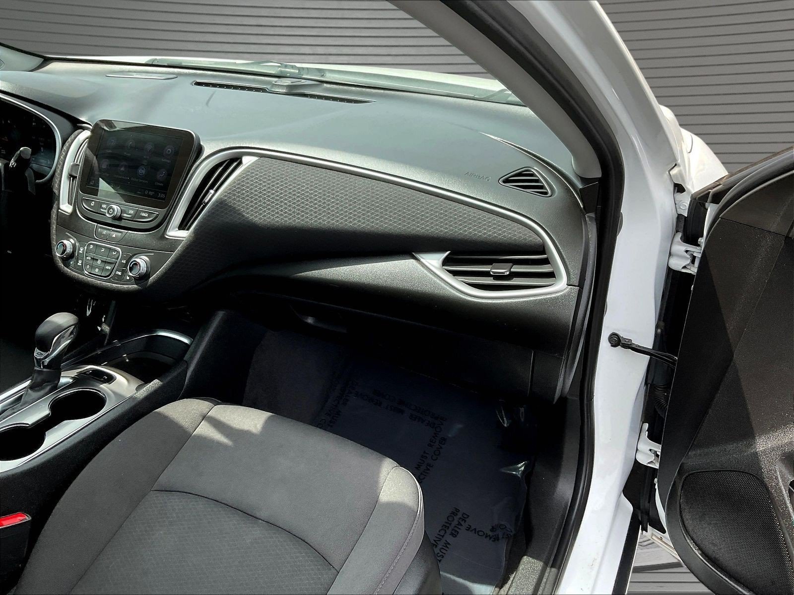 Used 2024 Chevrolet Malibu LT FWD image 26