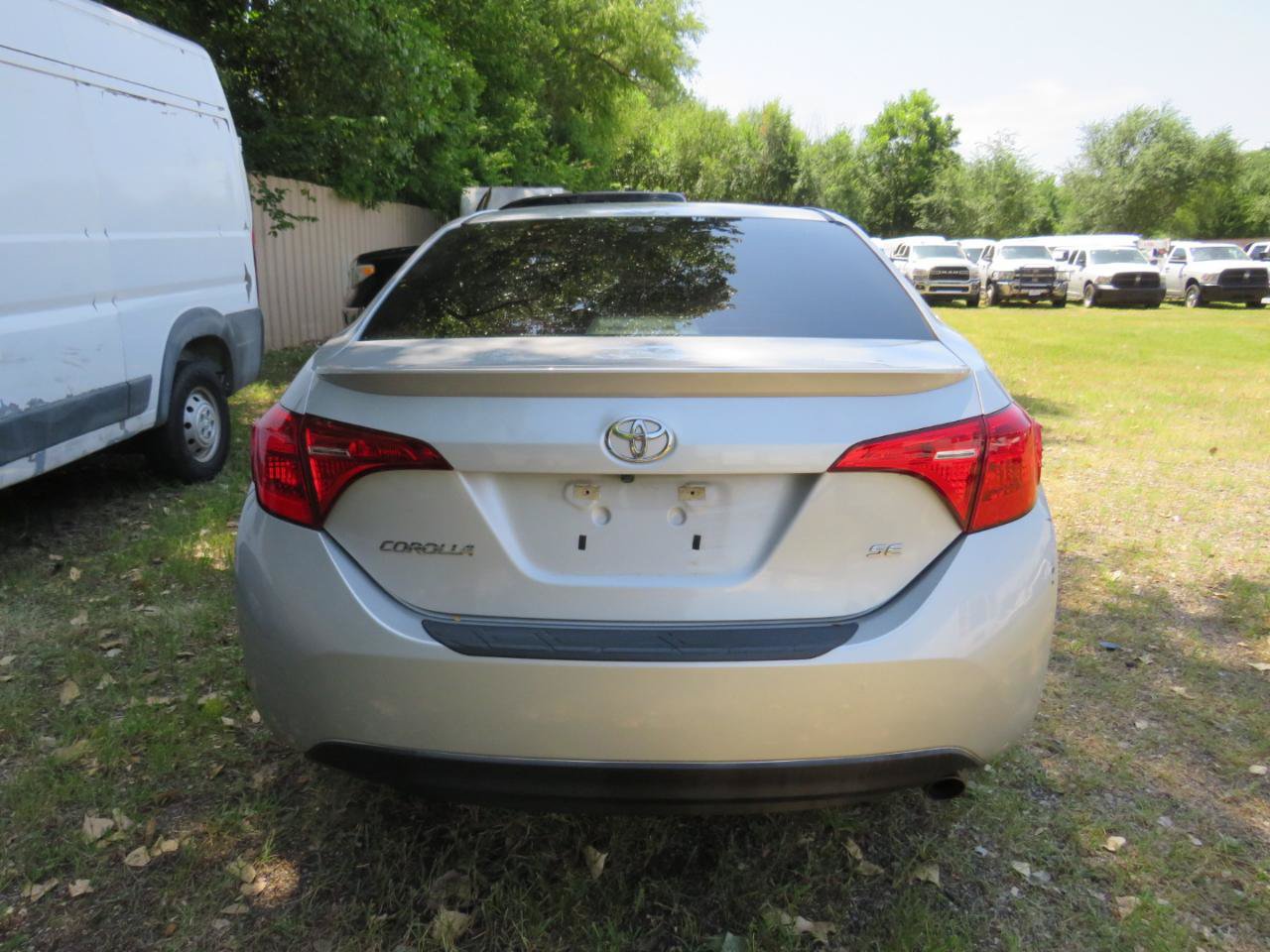Used 2017 Toyota Corolla SE FWD image 40