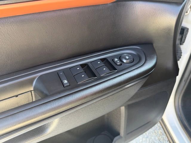 Used 2017 Chevrolet Traverse LT w/ Style and Technology Package FWD image 9