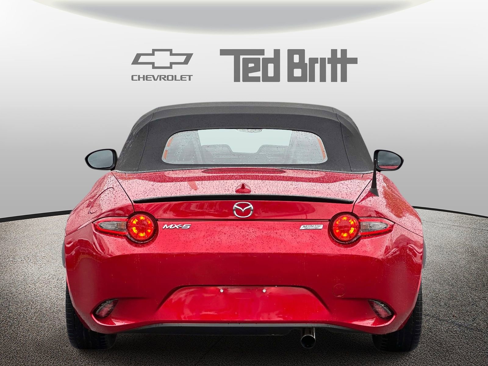 Used 2016 MAZDA MX-5 Miata Club RWD image 5