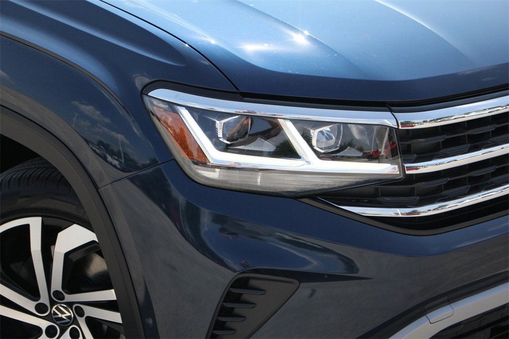 Used 2021 Volkswagen Atlas SEL Premium image 2